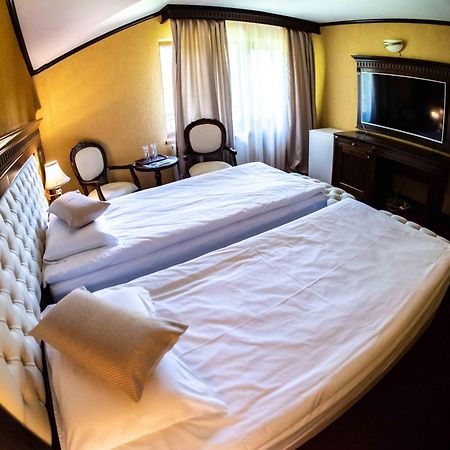 Hotel Trei Brazi Băile Olăneşti Dış mekan fotoğraf