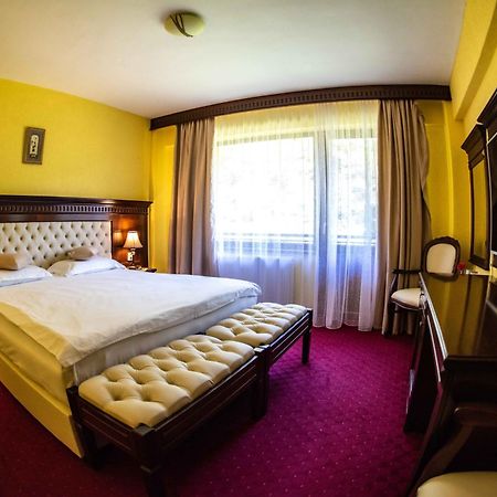 Hotel Trei Brazi Băile Olăneşti Dış mekan fotoğraf