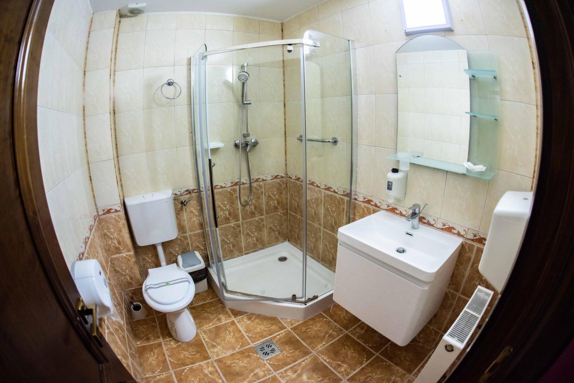 Hotel Trei Brazi Băile Olăneşti Dış mekan fotoğraf
