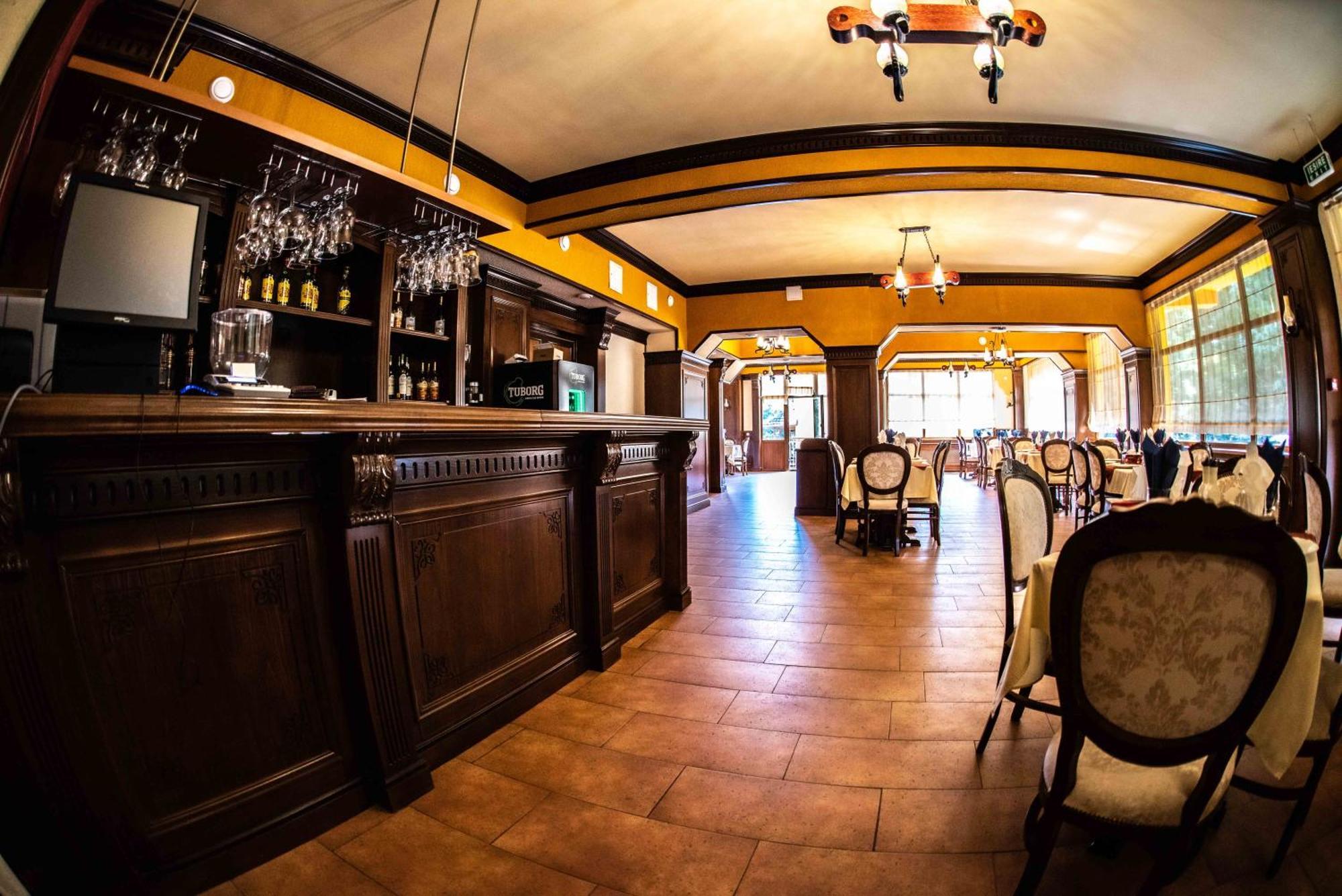 Hotel Trei Brazi Băile Olăneşti Dış mekan fotoğraf