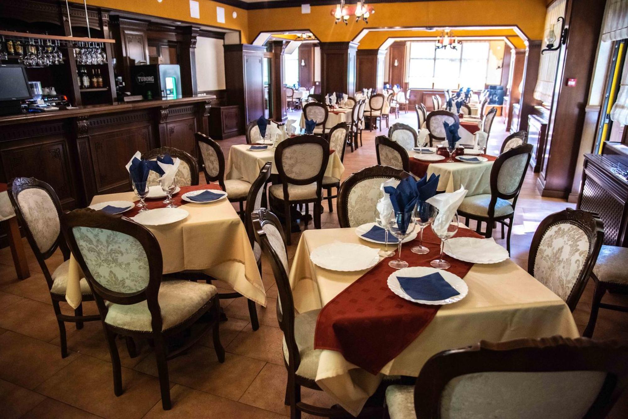 Hotel Trei Brazi Băile Olăneşti Dış mekan fotoğraf
