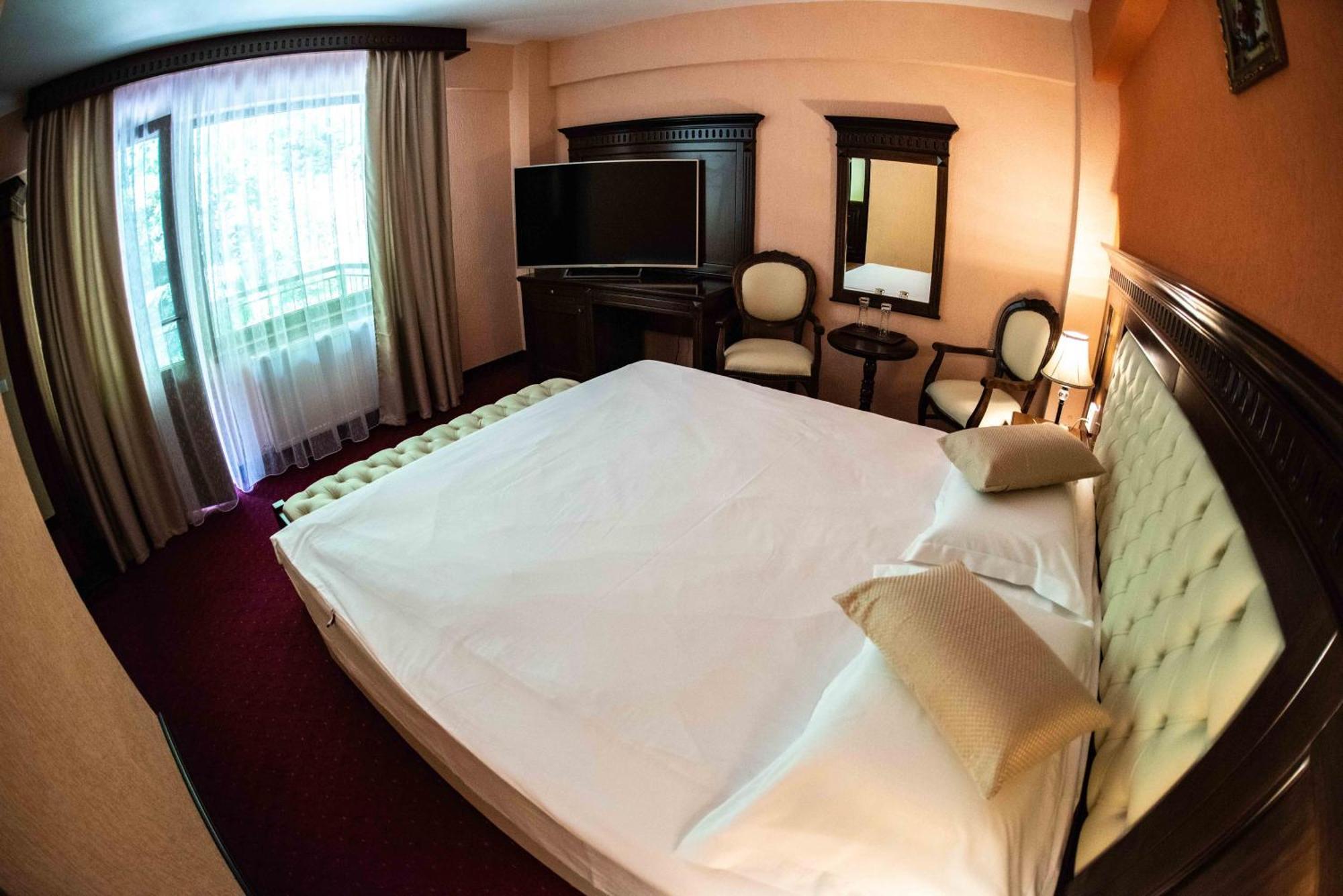 Hotel Trei Brazi Băile Olăneşti Dış mekan fotoğraf
